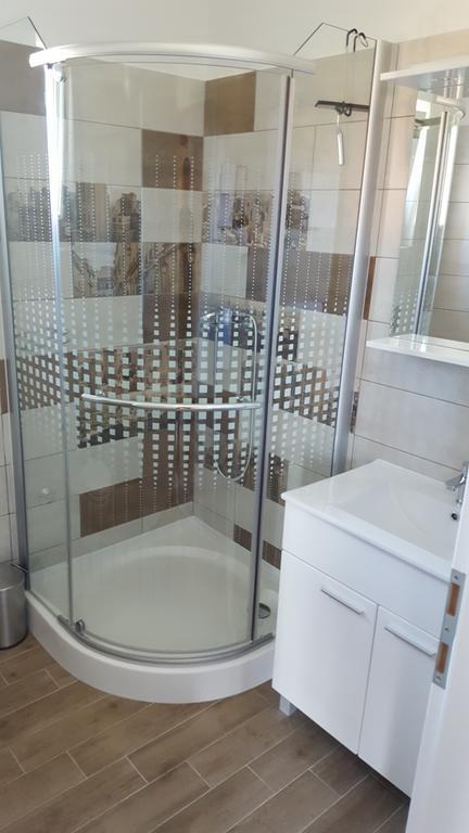 Apartmani Tuheljske ตูเฮลย์สเก ตอปลิตเซ ภายนอก รูปภาพ
