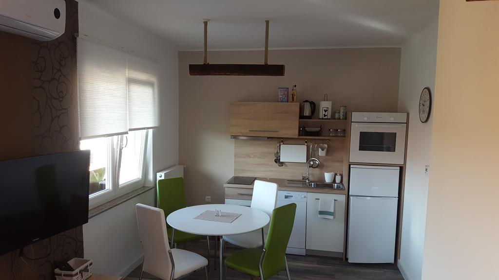 Apartmani Tuheljske ตูเฮลย์สเก ตอปลิตเซ ภายนอก รูปภาพ