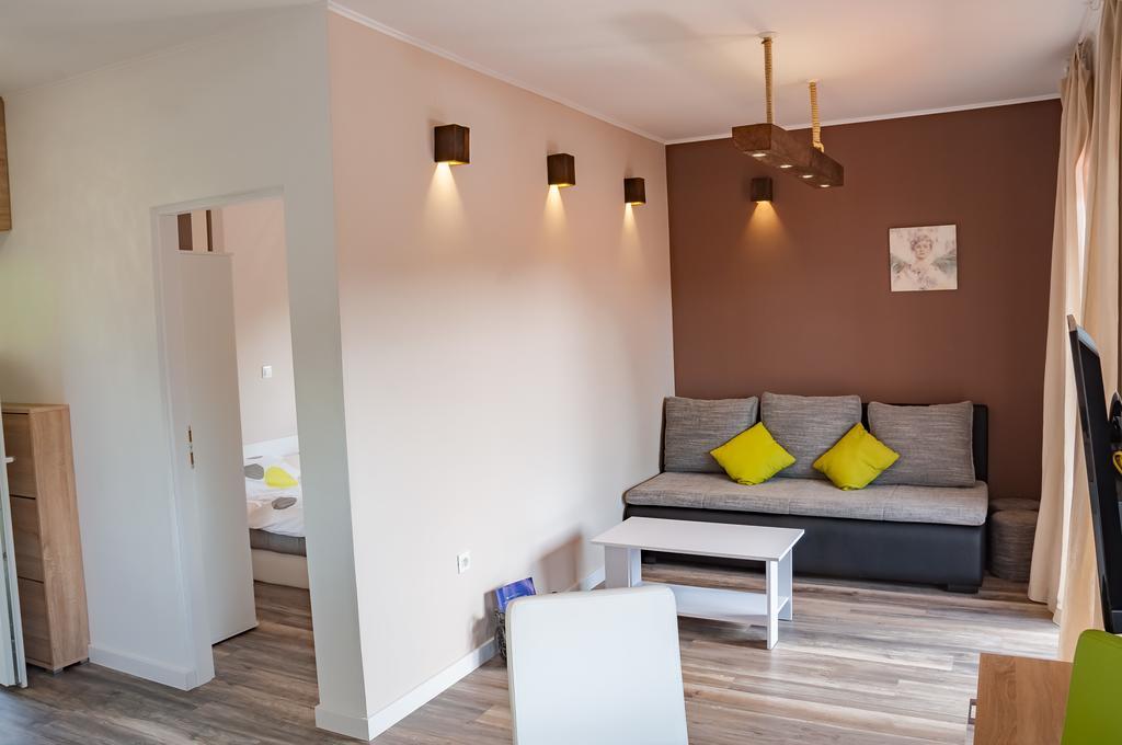 Apartmani Tuheljske ตูเฮลย์สเก ตอปลิตเซ ภายนอก รูปภาพ